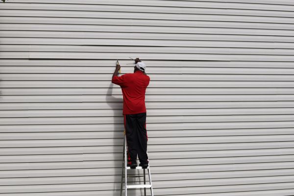 Loose Siding Repair in Marion