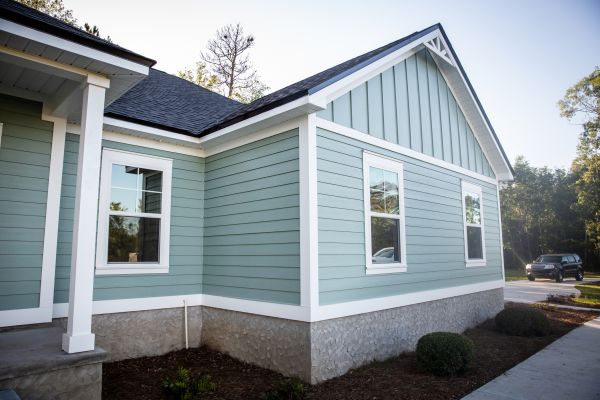 Board Siding Repair in Marion