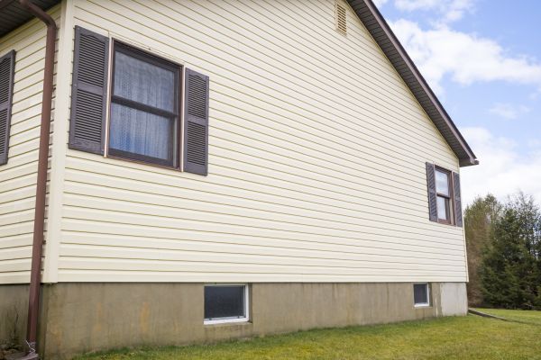 Dutch Lap Siding Repair in Marion
